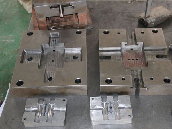 其他（tā）類注塑（sù）成型